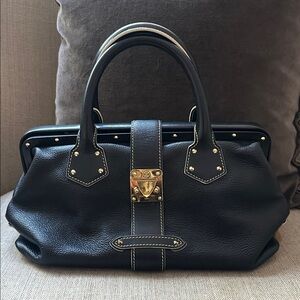 Authentic Louis Vuitton Suhali L’lngenieux PM